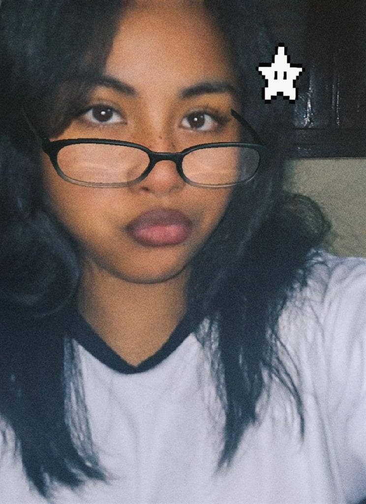 Pareja joven busca alquilar.