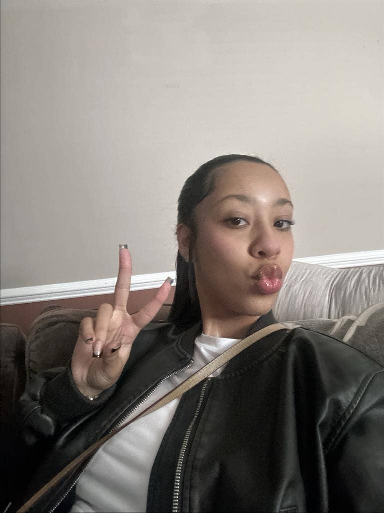 Looking for a house to share/room.