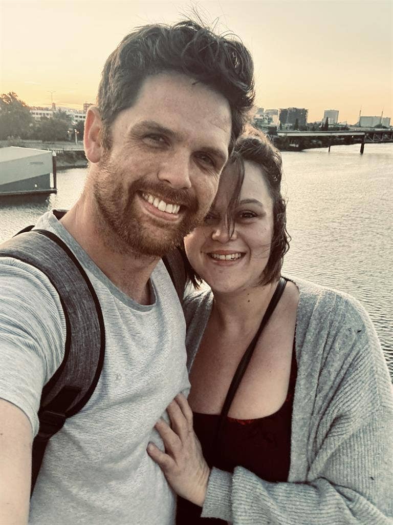 Prof. Couple looking to home share!