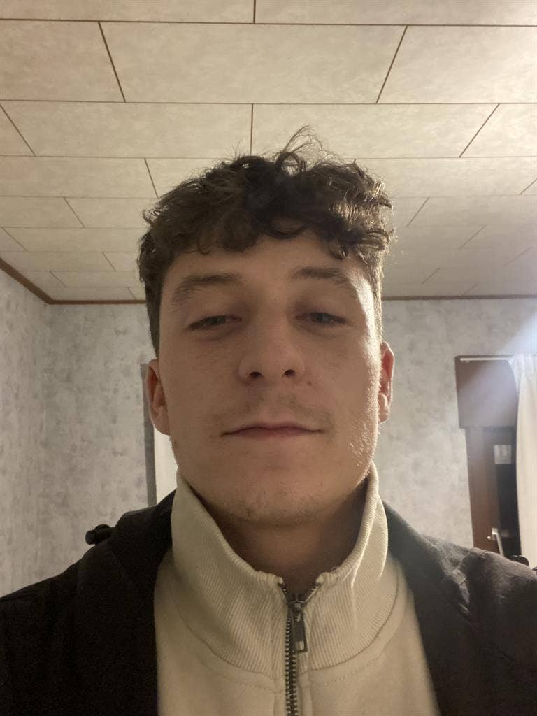 work and live in malta