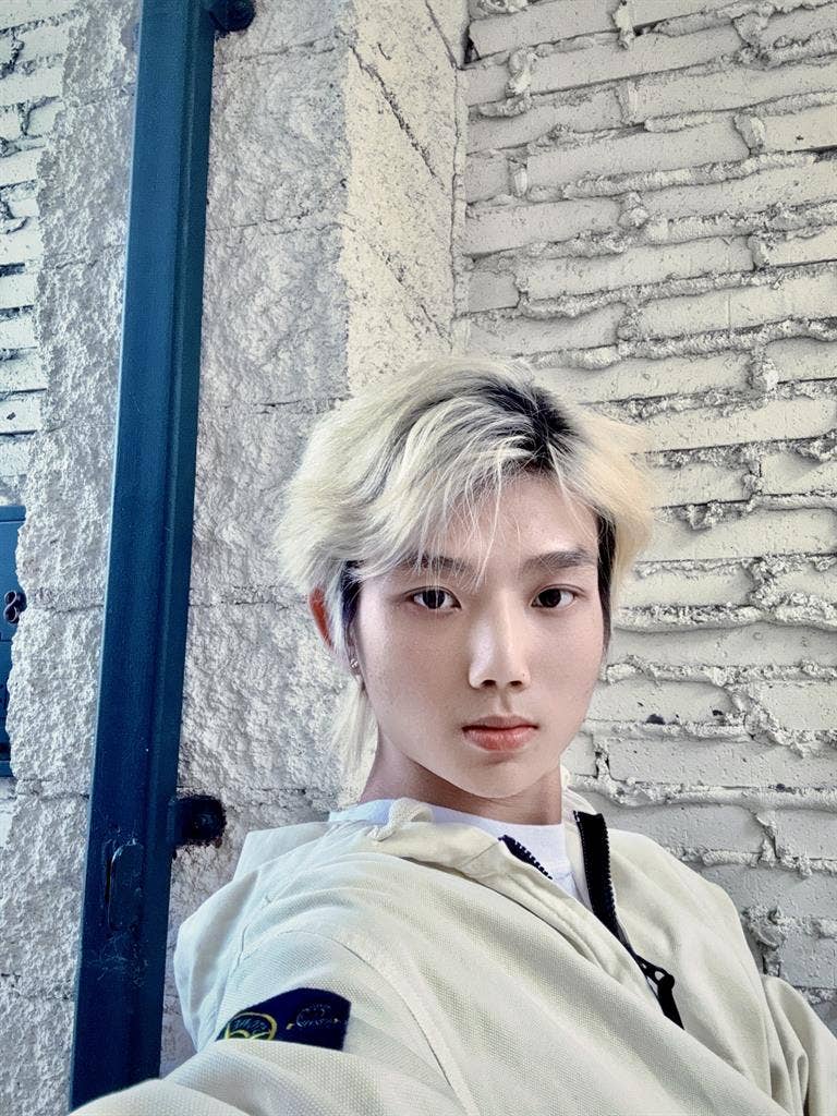 Creative, kind guy seeks room