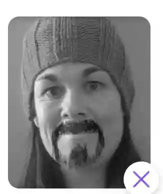 Hello 👋🏼 My name is Kelly.