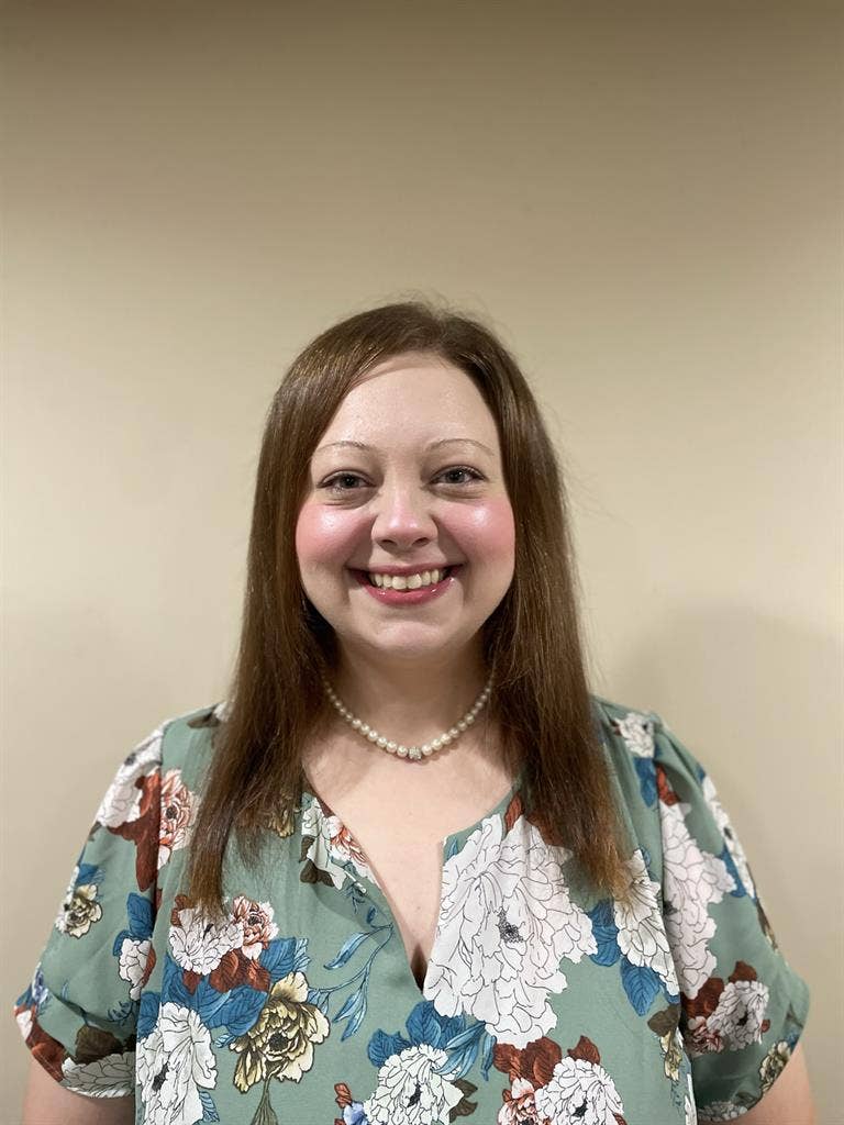 Professional Couple Seeking Room