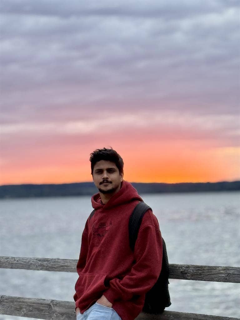 Looking for Room or Roommate.