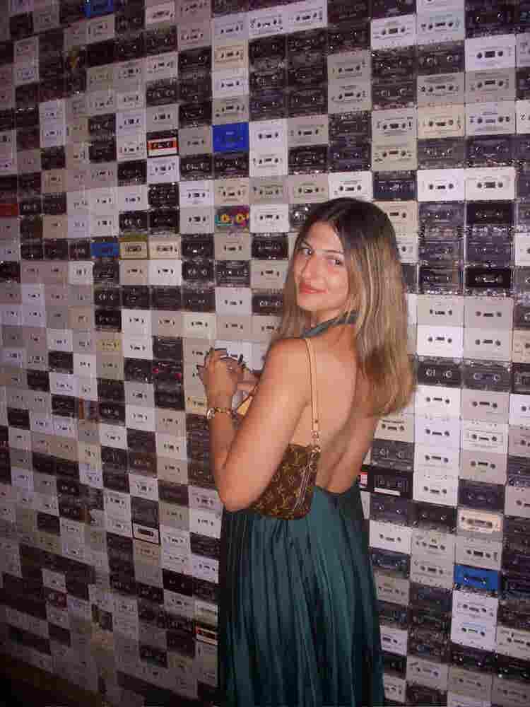 looking to move in late december!