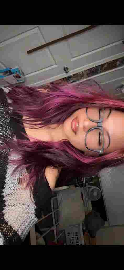 yr Student w Full-time job