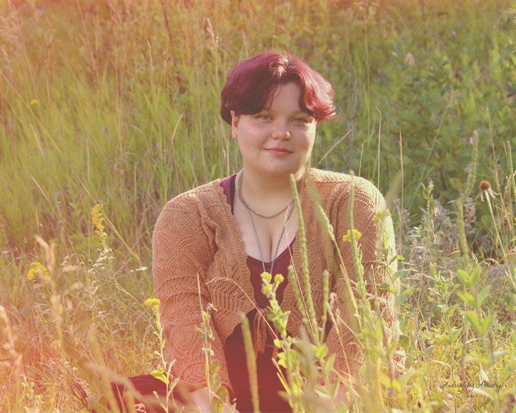 YA Teacher looking for housing