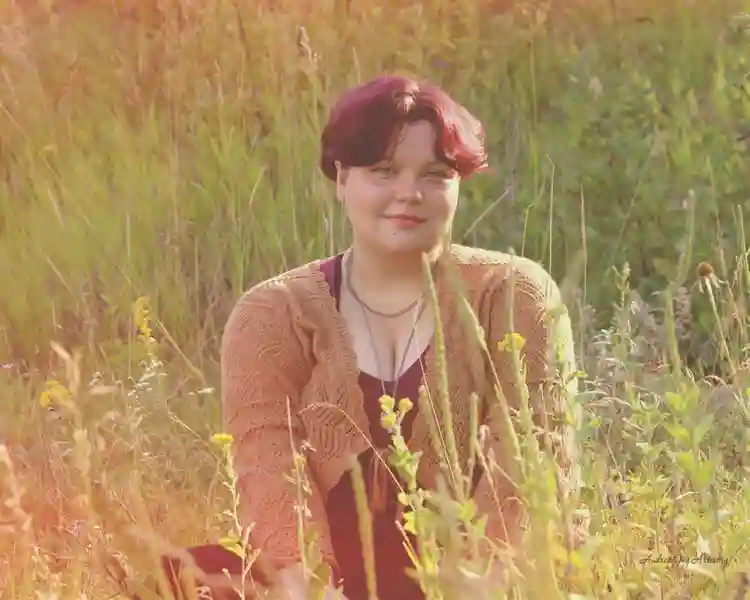 YA Teacher looking for housing