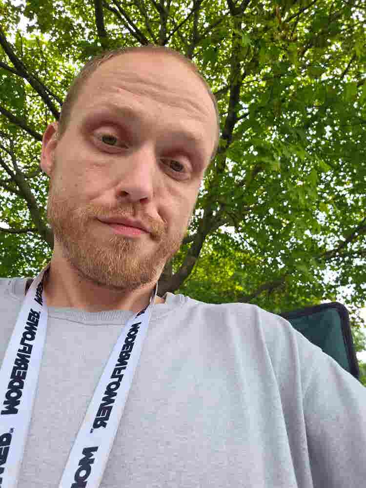 HELP !!!! Looking in the Columbus.