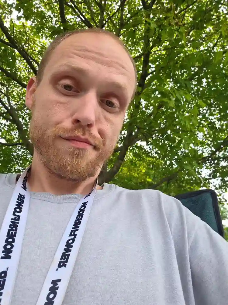 HELP !!!! Looking in the Columbus.