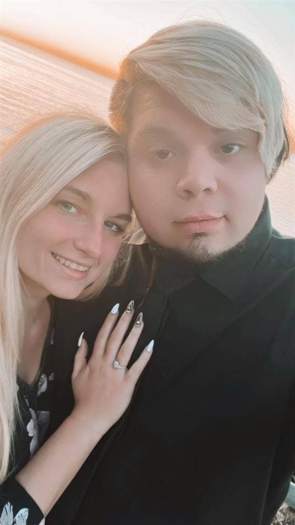 Massage therapist & GM Fiancé