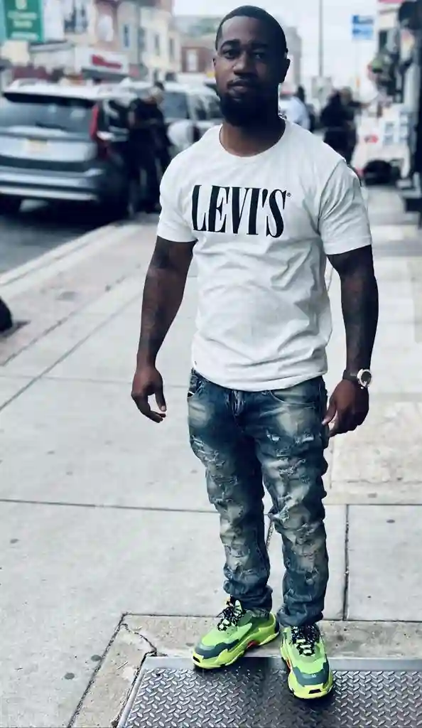 Young professional seeking room