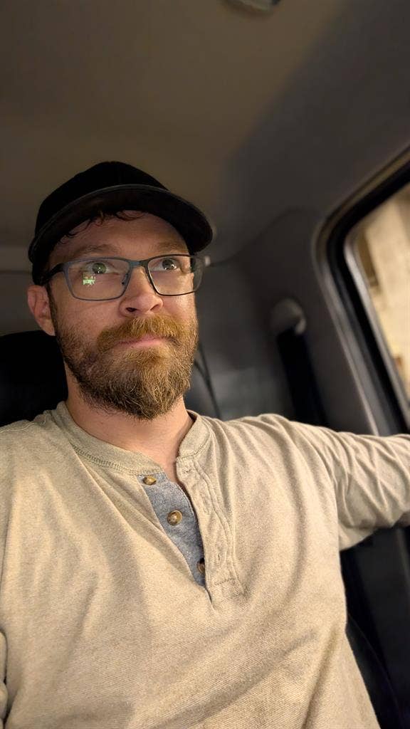 Goofy Guy Seeks Fun Roommate.