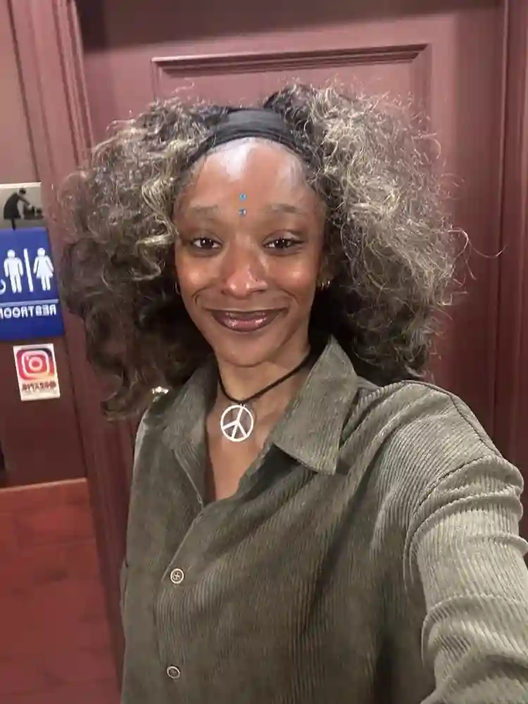 I NEED AN APT! MESSAGE ME! :)