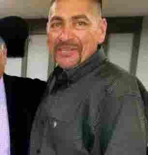 I'm single looking for room ,Bath