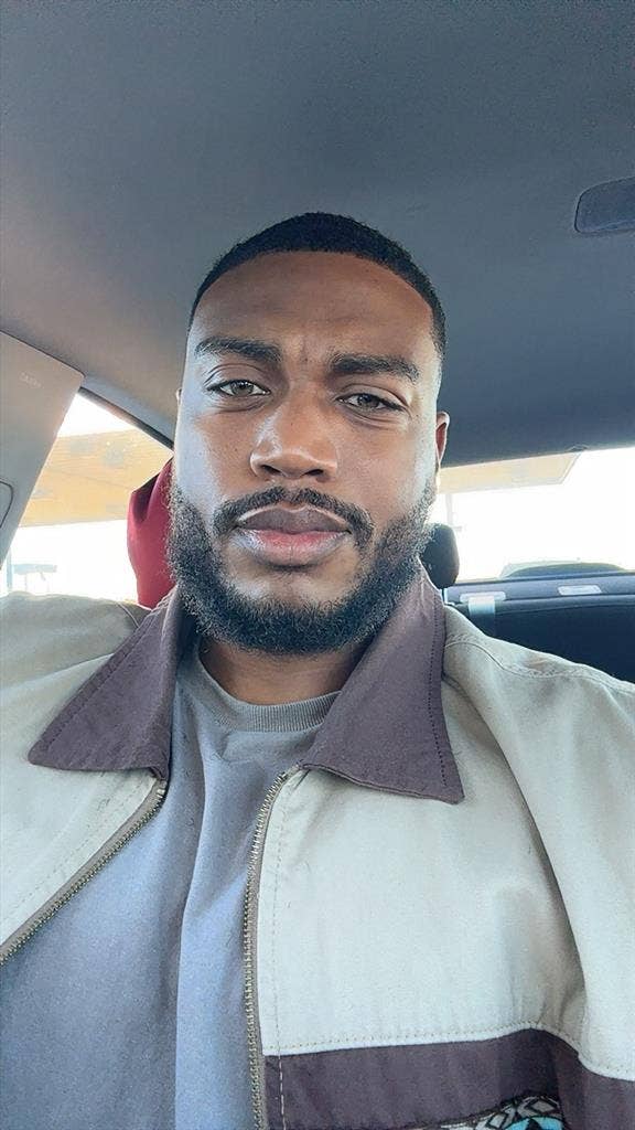 Looking for a roommate