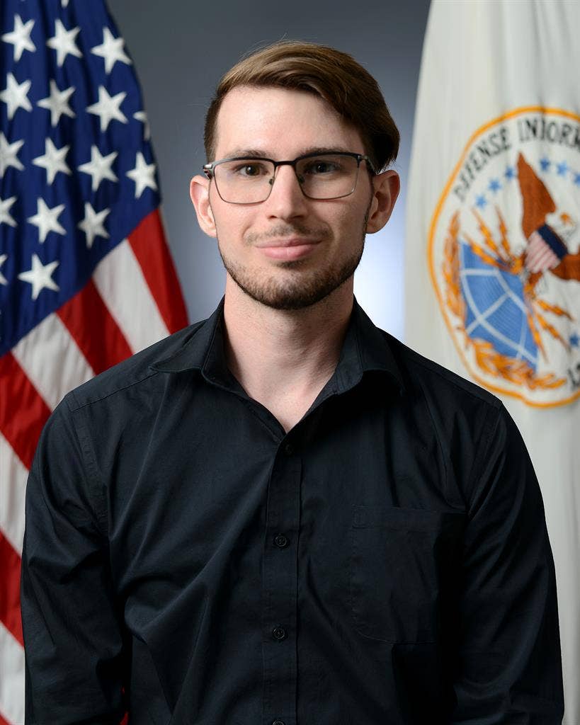 Look for room close to METRO Stop