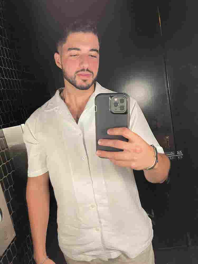 Easygoing Roommate in Boynton