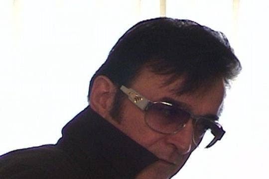 Elvis Lou