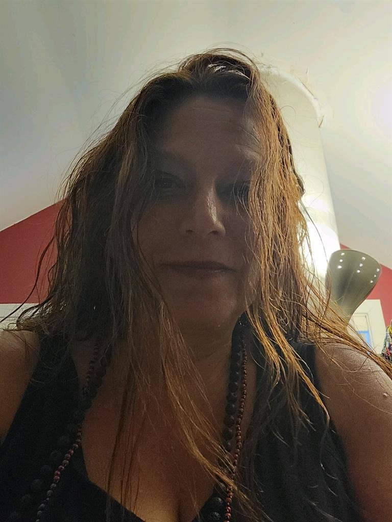 Room Available Rockaway Beach.