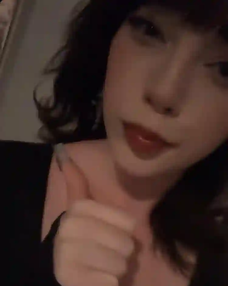 looking for a room! 💕