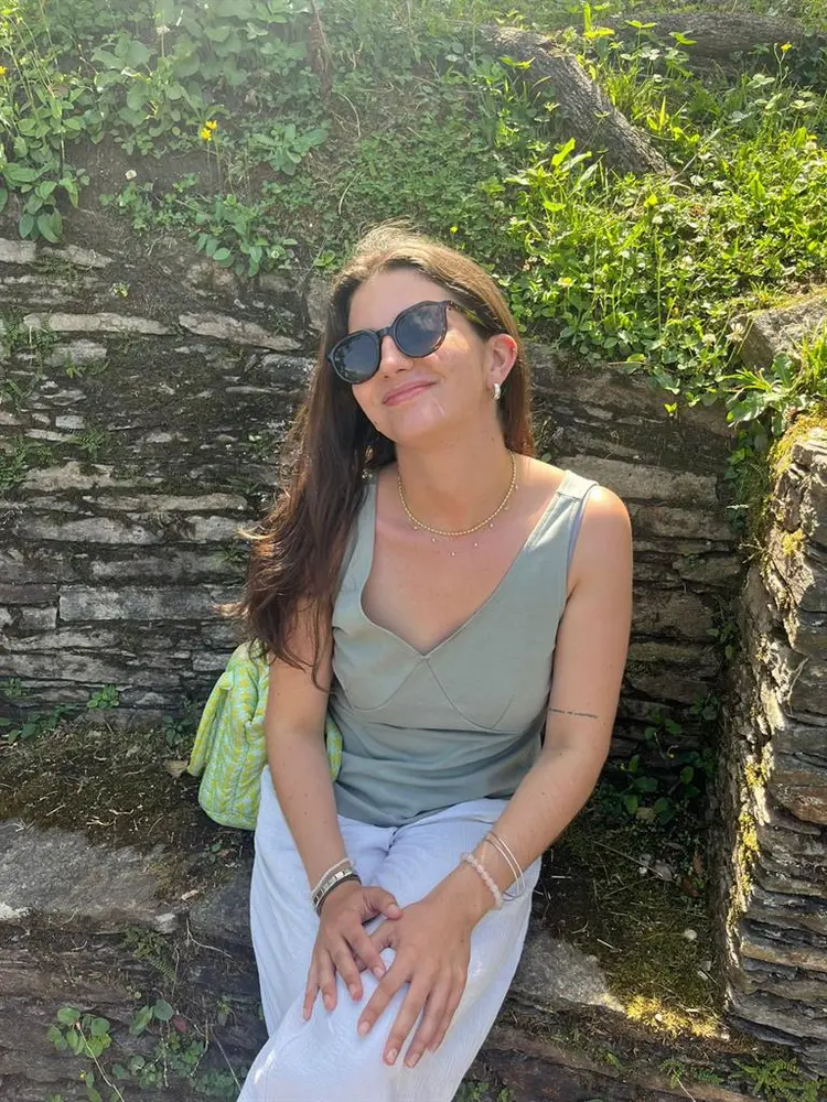 Looking to join a lease/roommates!