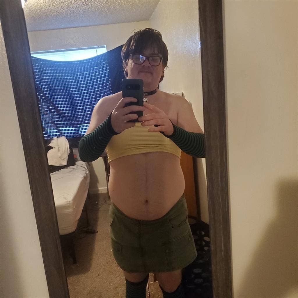 Urgently looking for housing