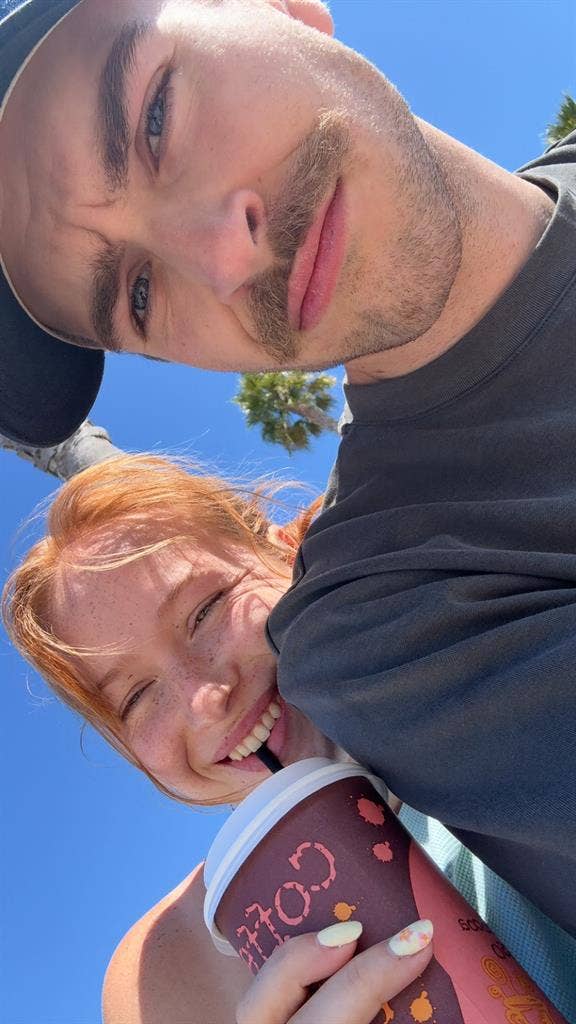 Looking for roommate