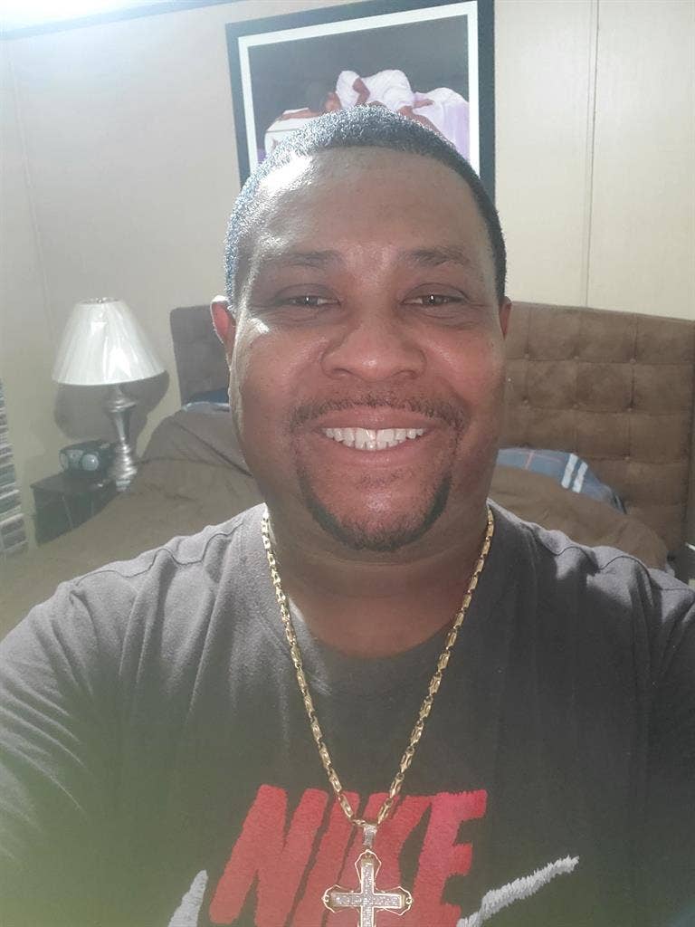 looking for a clean quite room.