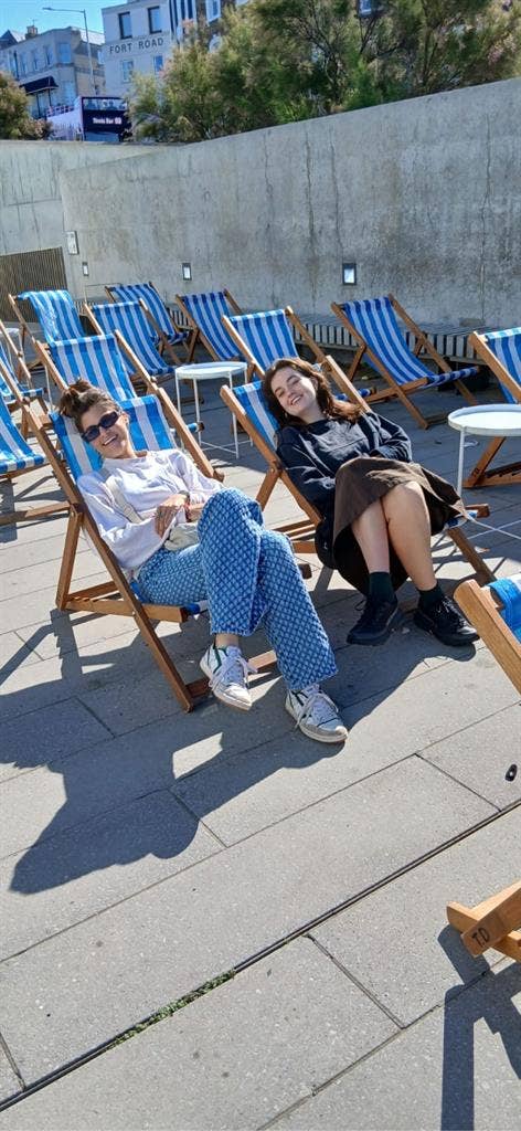 Seeking furnished room, Kits Feb