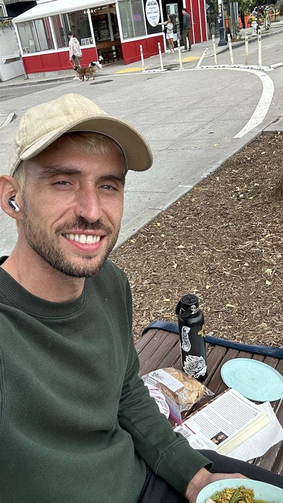 Quite respectful and handy housemate