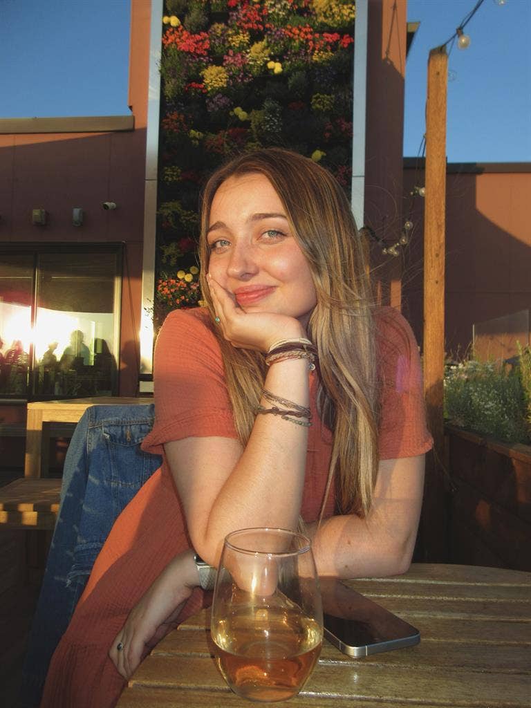 Friendly and tidy roommate