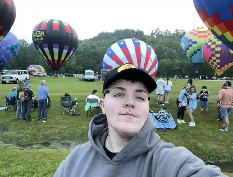 Looking to be a roommate !