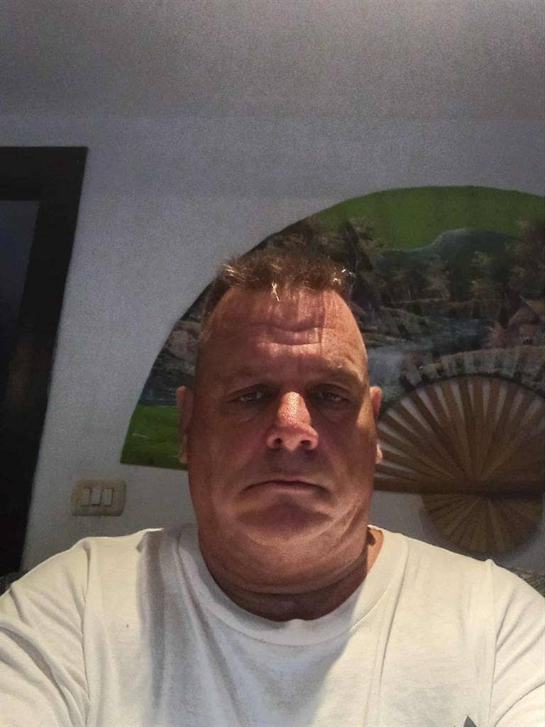 Looking for nice room.