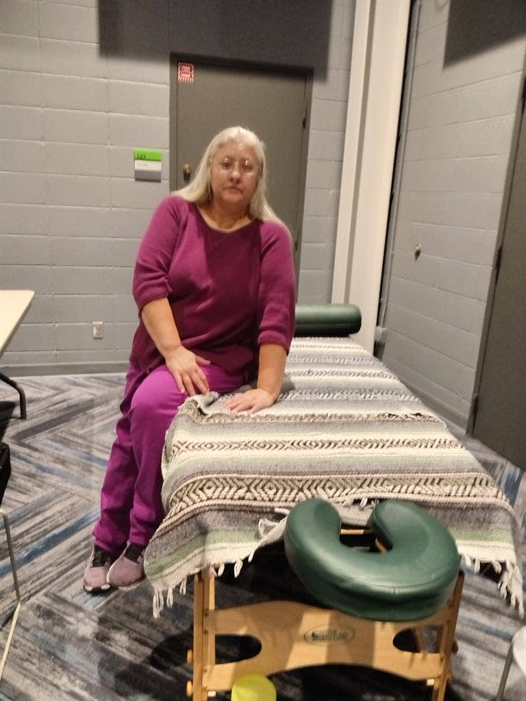 yr old looking for a room $