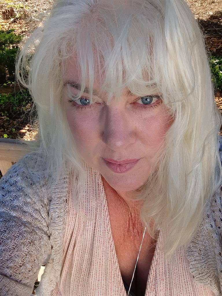 Seeking roommate, or room for rent