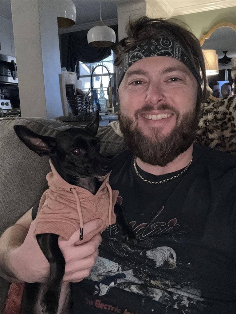 Looking for roommate