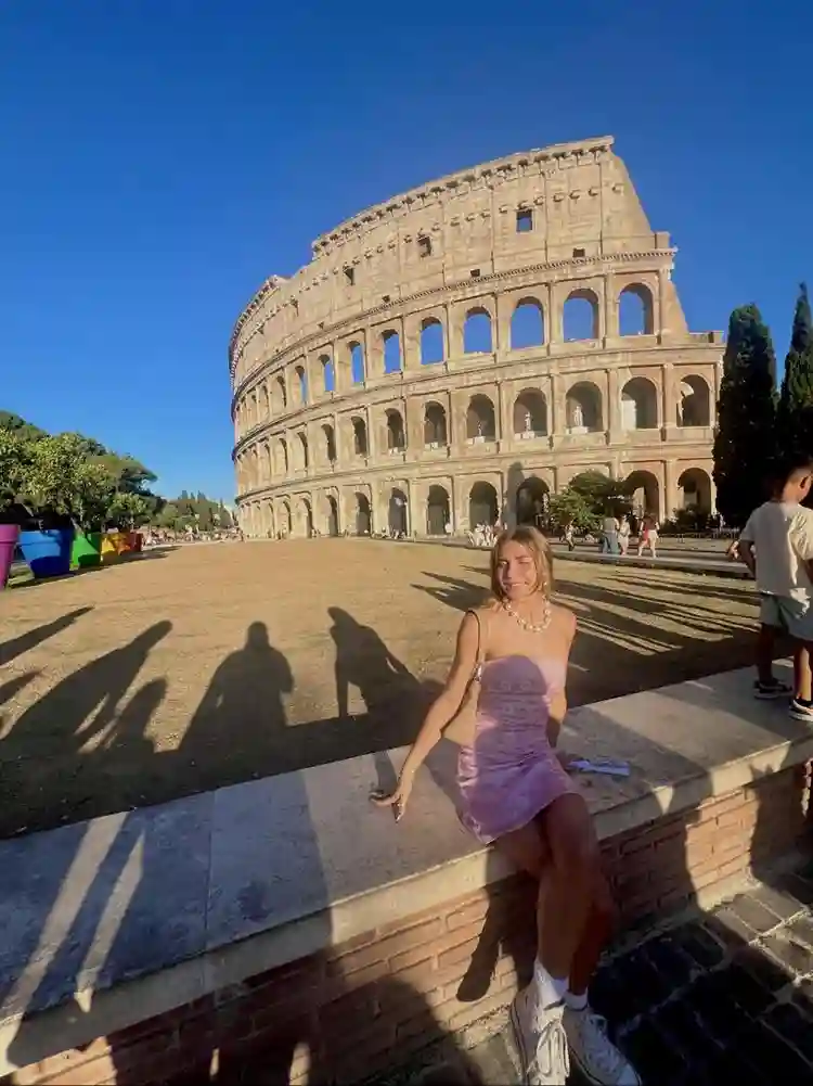 looking for room/roommate