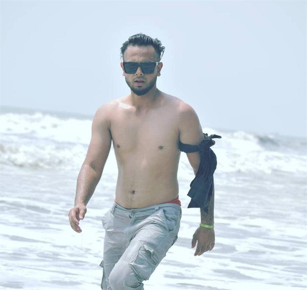 I want to 3 bed room flat or house.