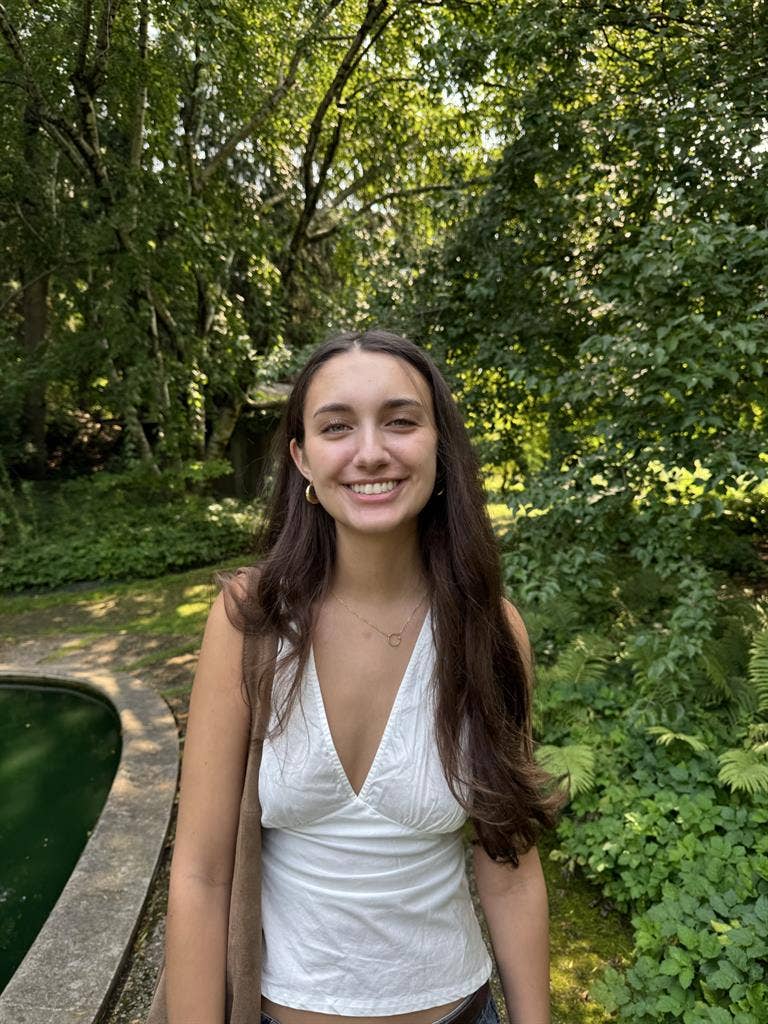 Looking for Friendly Roommate :)