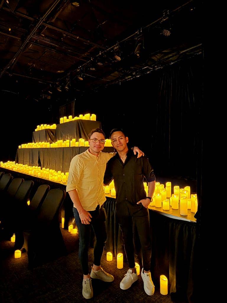 We looking for a room for us