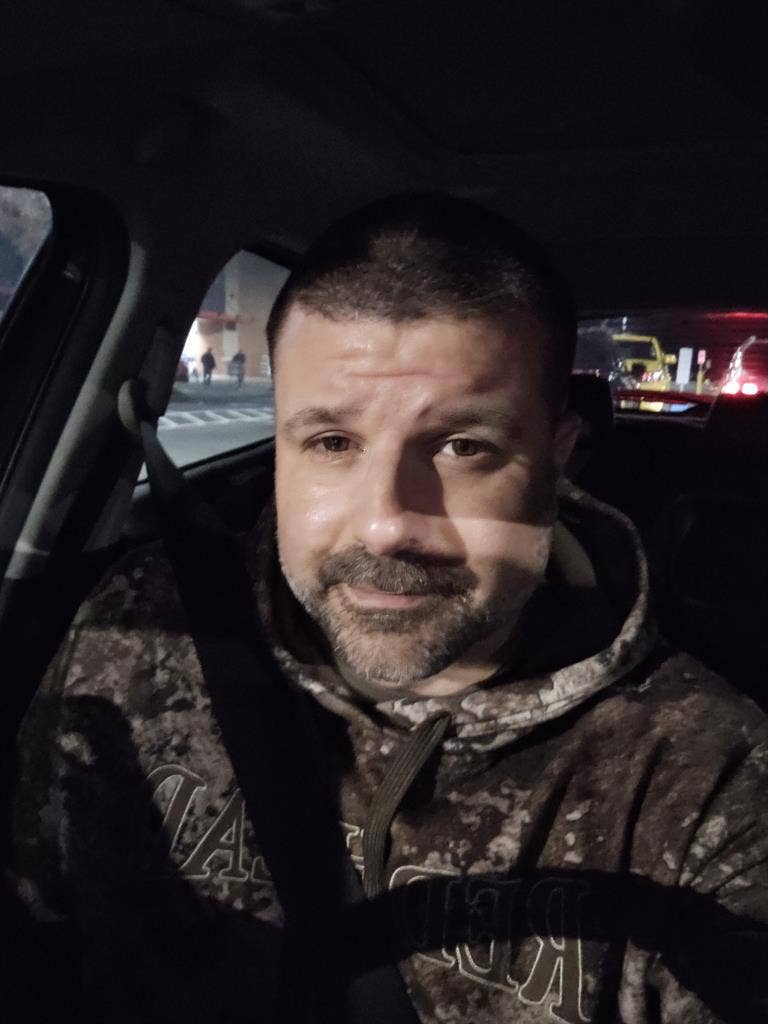 Room or Roommate wanted