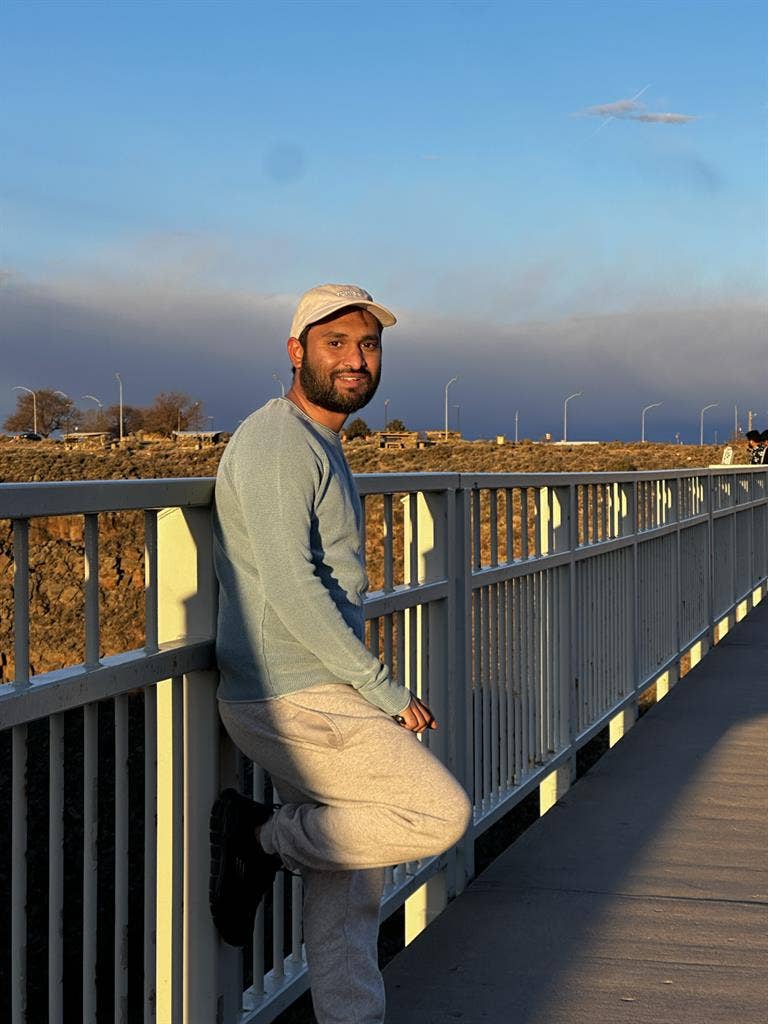 Looking for a room near pharr Texas