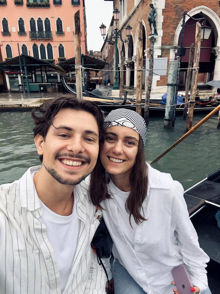 Couple looking for house rent