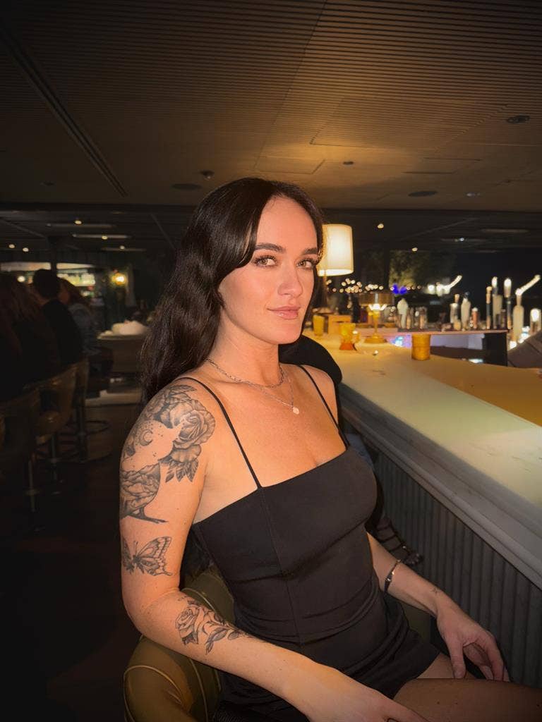 Looking for a (1) roommate