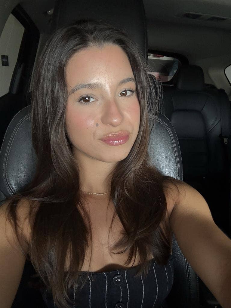 Looking for female roommate