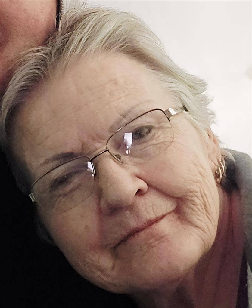 Reliable Senior Tenant for Room