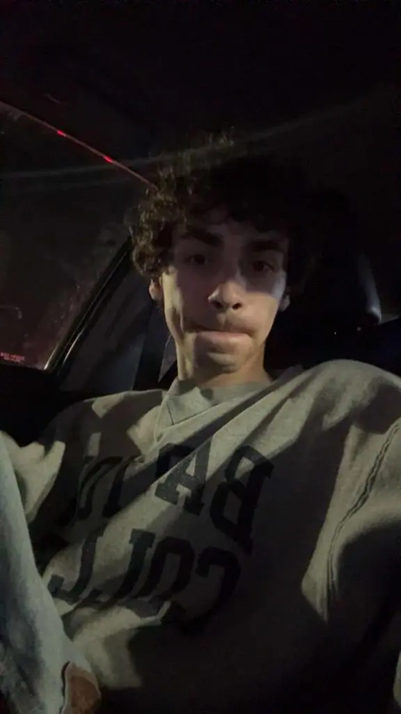 VCU student looking for roommates!