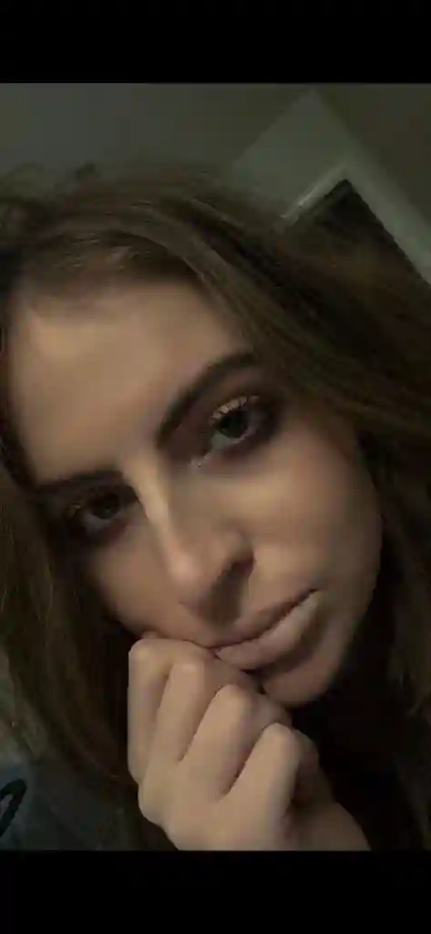 Hoping to find a roomie/home 😊