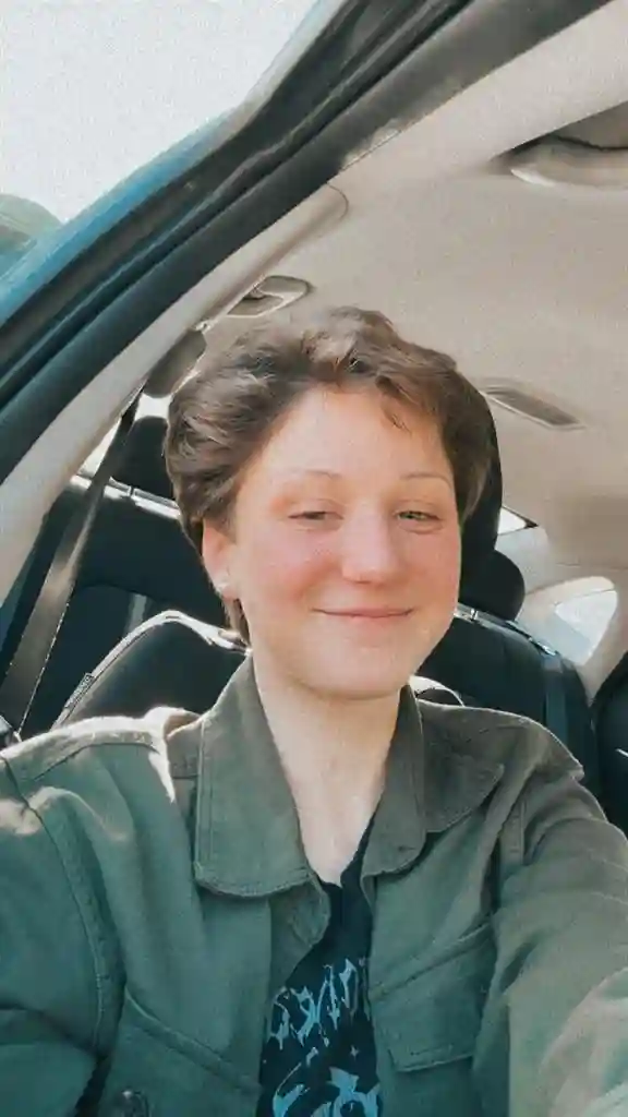 Looking for Room / Roommates